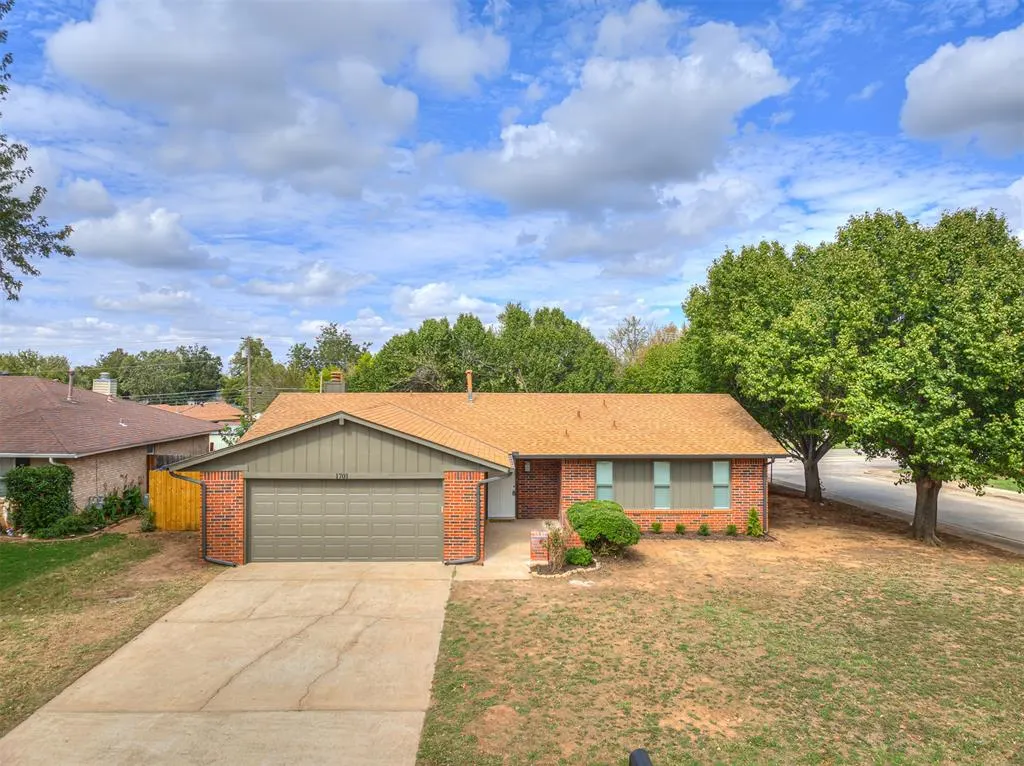 Photo 38 — 1701 Greenway Avenue, Yukon, OK 73099
