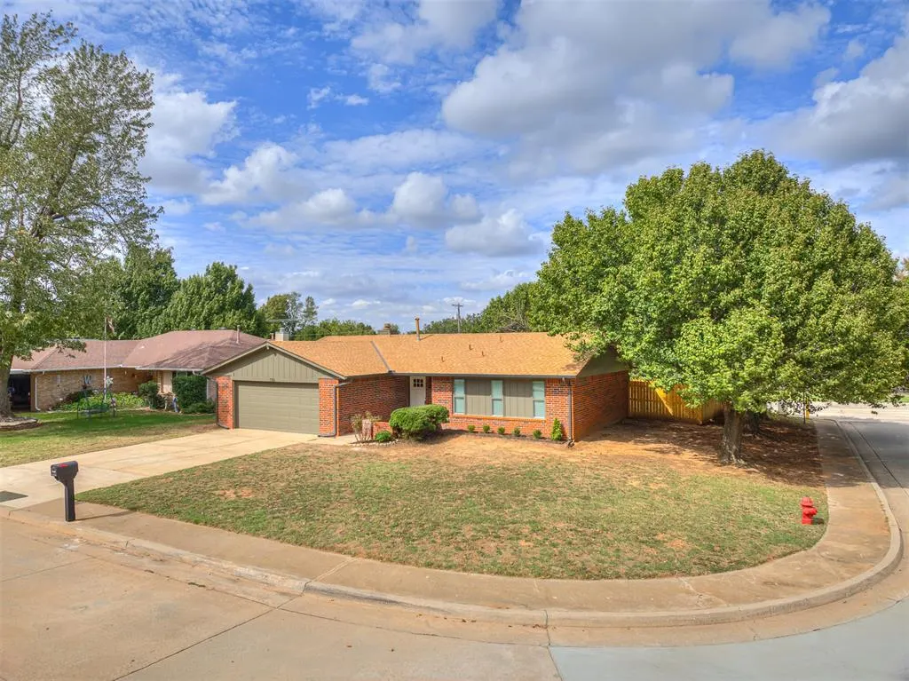 Photo 39 — 1701 Greenway Avenue, Yukon, OK 73099