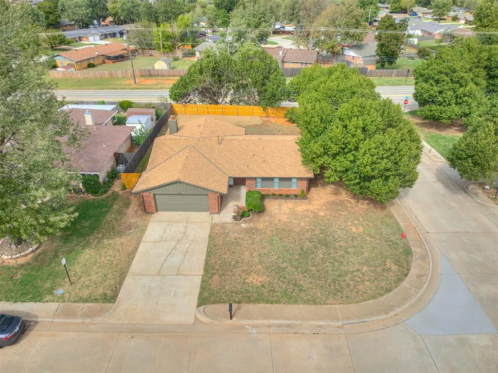 Photo 40 — 1701 Greenway Avenue, Yukon, OK 73099