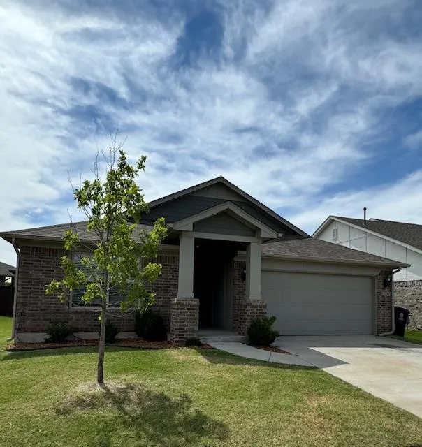 Front exterior — 13321 Collins Avenue, Piedmont, OK 73078