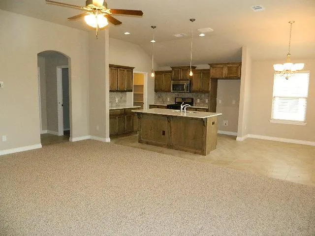 Photo 2 — 18809 Casero Drive, Edmond, OK 73012