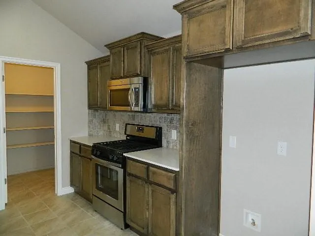 Photo 4 — 18809 Casero Drive, Edmond, OK 73012
