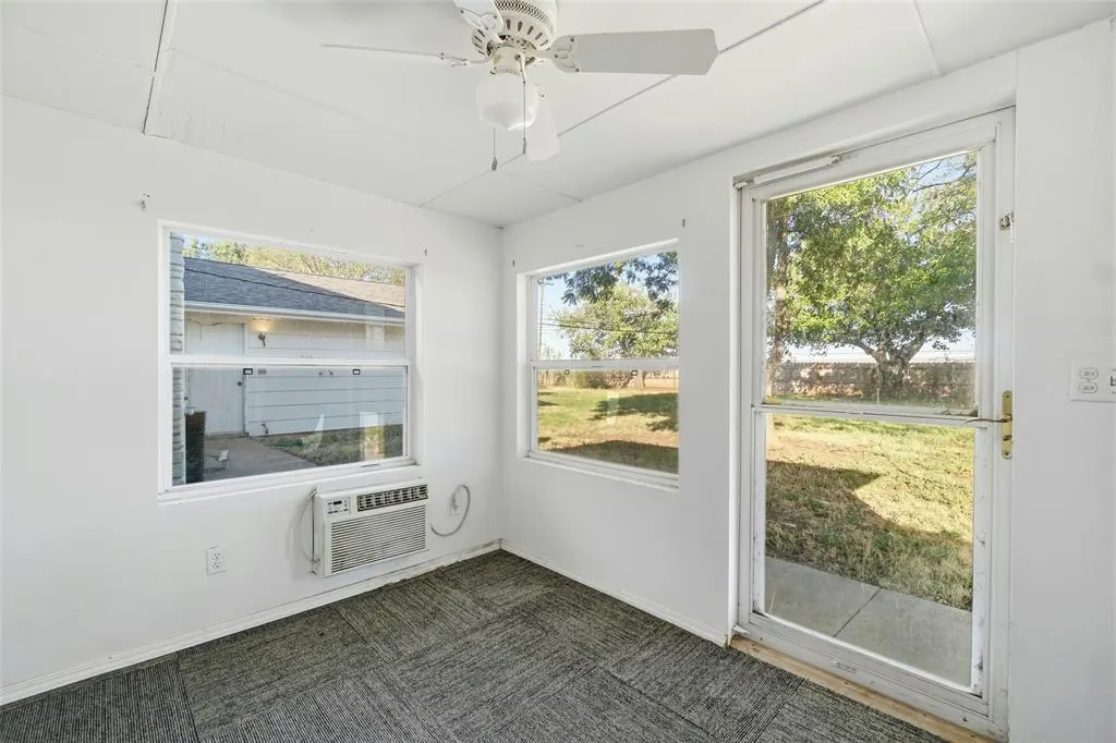 Photo 31 — 1504 N Hudson Street, Altus, OK 73521