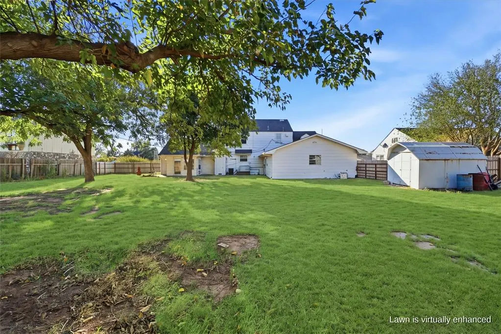 Photo 43 — 1504 N Hudson Street, Altus, OK 73521