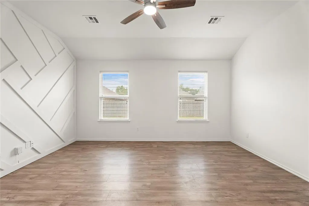 Photo 4 — 9216 NW 71st Street, Yukon, OK 73099