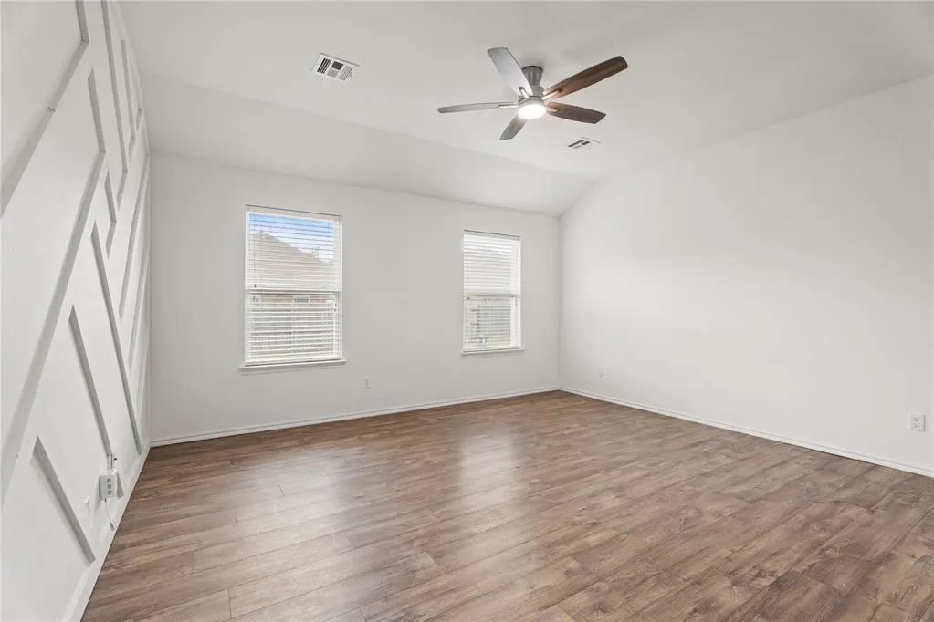 Photo 5 — 9216 NW 71st Street, Yukon, OK 73099