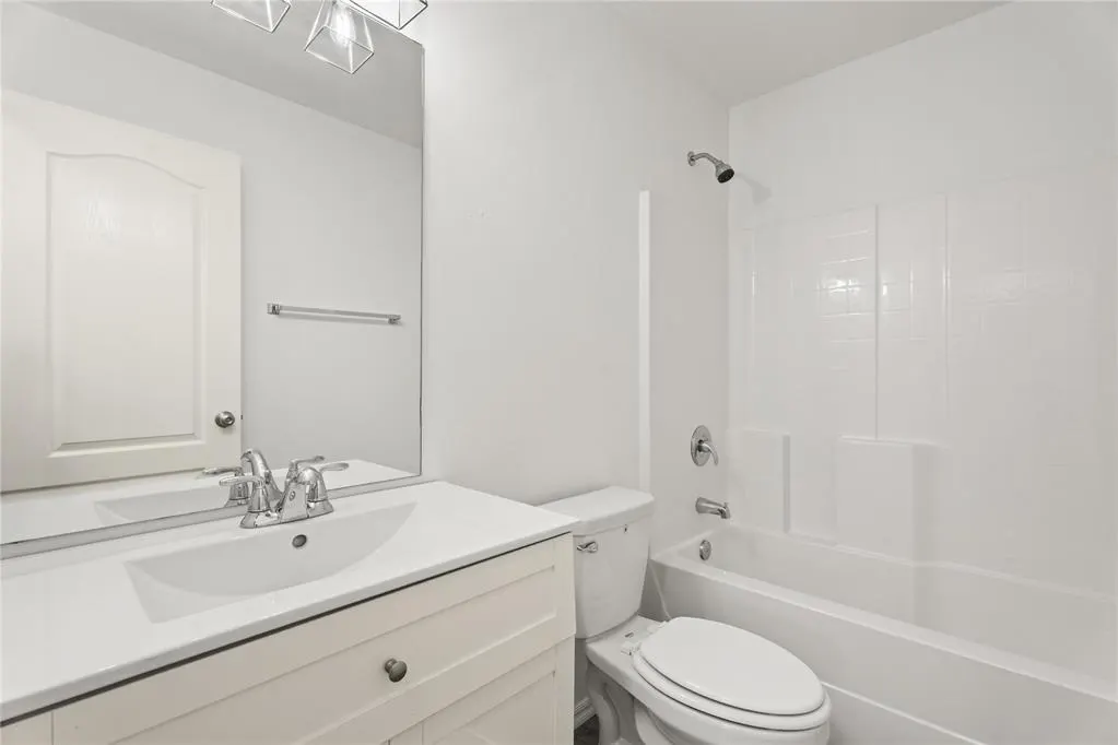 Photo 15 — 9216 NW 71st Street, Yukon, OK 73099