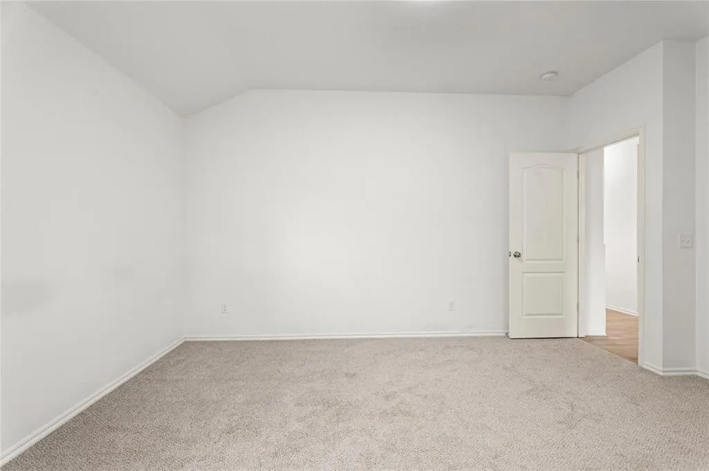 Photo 19 — 9216 NW 71st Street, Yukon, OK 73099