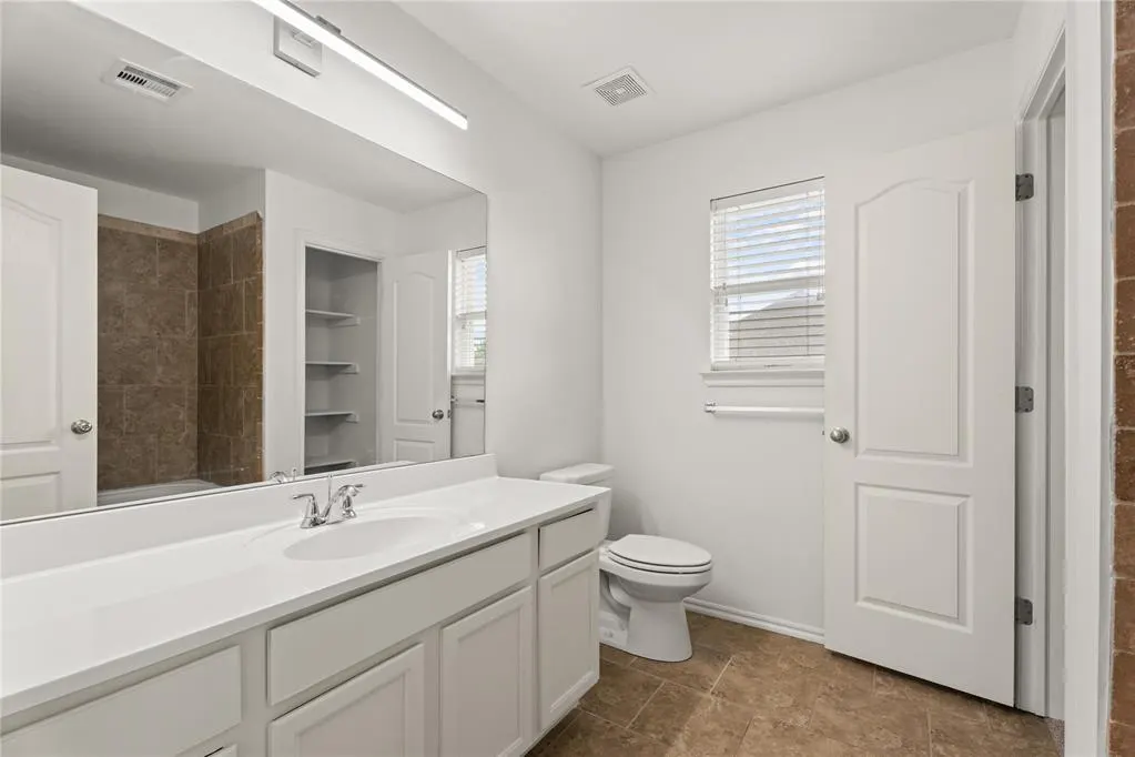 Photo 24 — 9216 NW 71st Street, Yukon, OK 73099