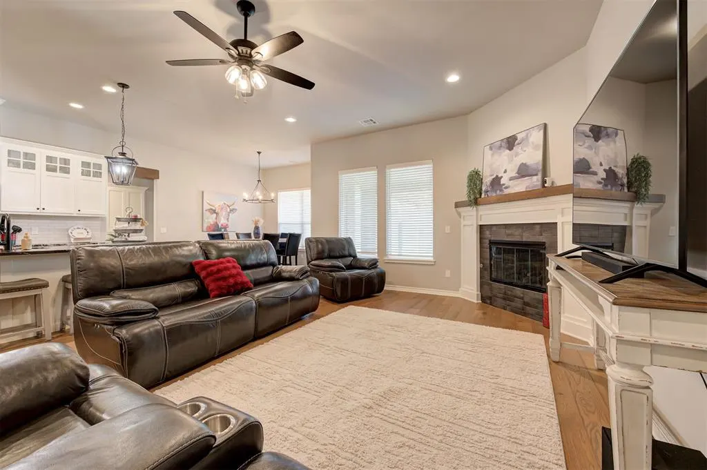 Photo 9 — 14213 Kamber Drive, Yukon, OK 73099