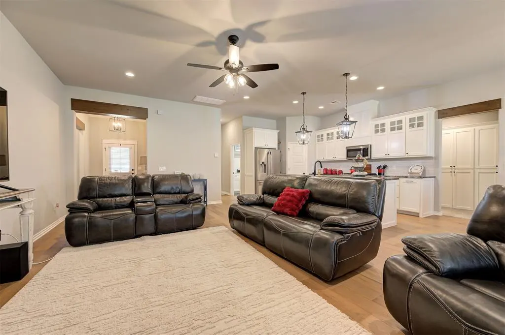 Photo 11 — 14213 Kamber Drive, Yukon, OK 73099