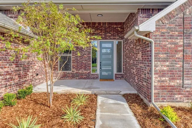 Photo 3 — 3601 Buckingham Drive, Norman, OK 73072