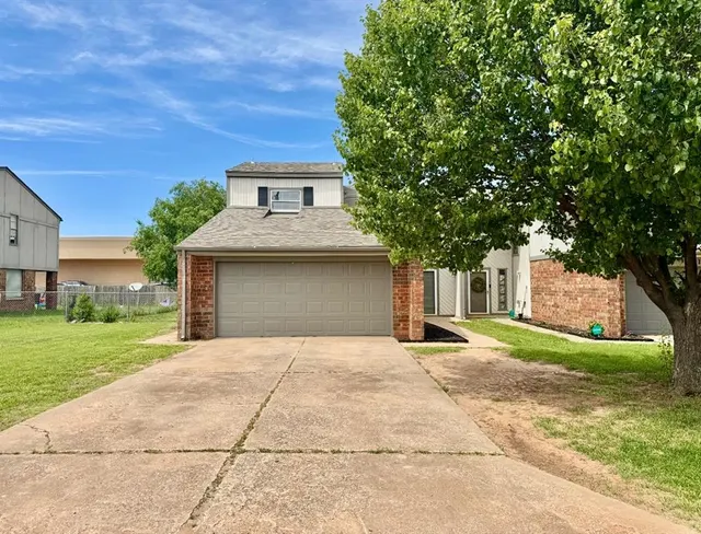 Photo 2 — 1107 N Piedmont Road D, Piedmont, OK 73078