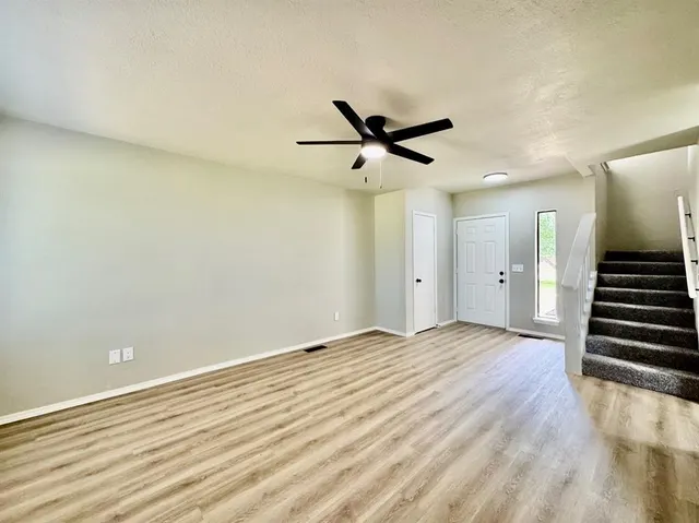 Photo 7 — 1107 N Piedmont Road D, Piedmont, OK 73078