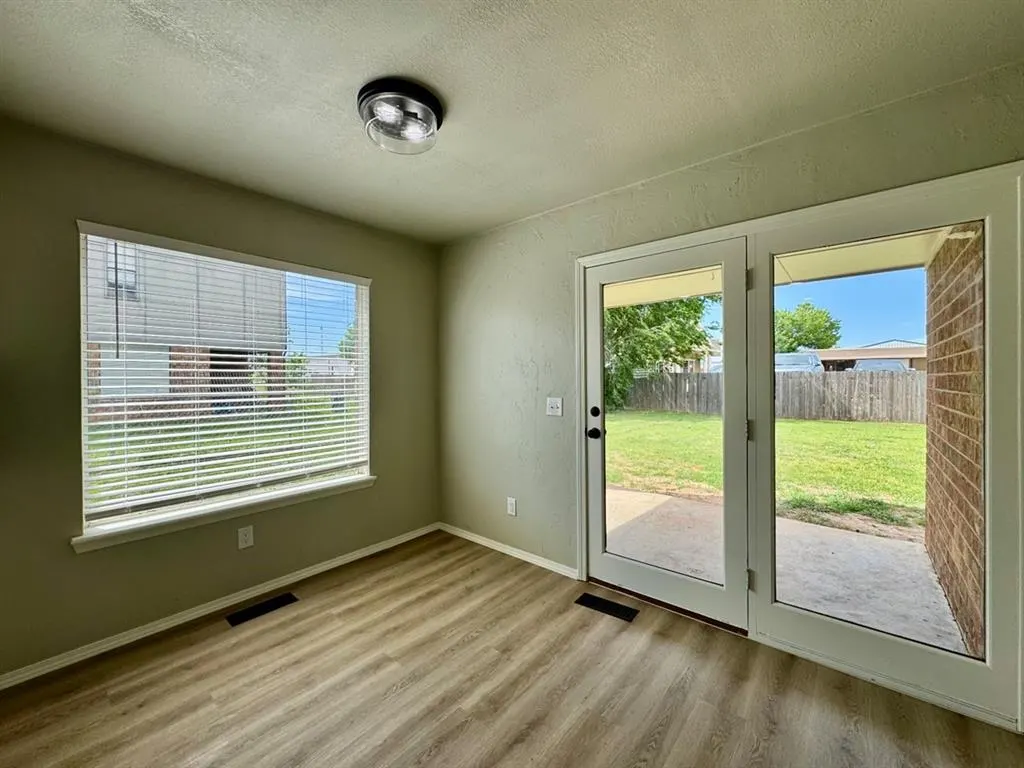 Photo 11 — 1107 N Piedmont Road D, Piedmont, OK 73078