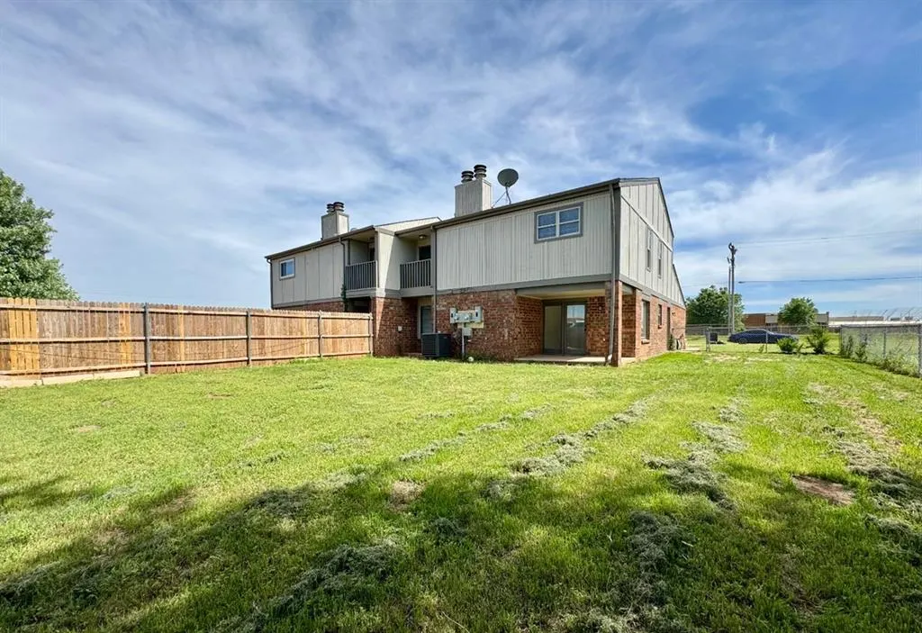 Photo 29 — 1107 N Piedmont Road D, Piedmont, OK 73078