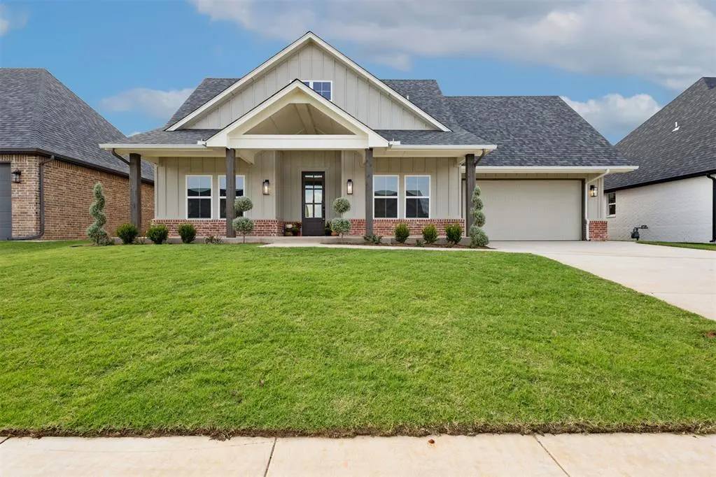 Front exterior — 12809 Cobblestone Curve Road, Oklahoma City, OK 73142