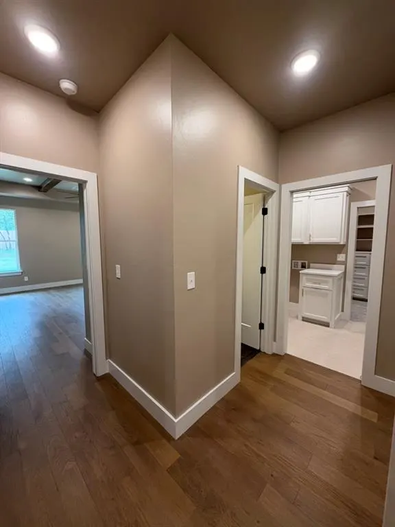 Photo 17 — 21188 Reserve Circle, Harrah, OK 73045