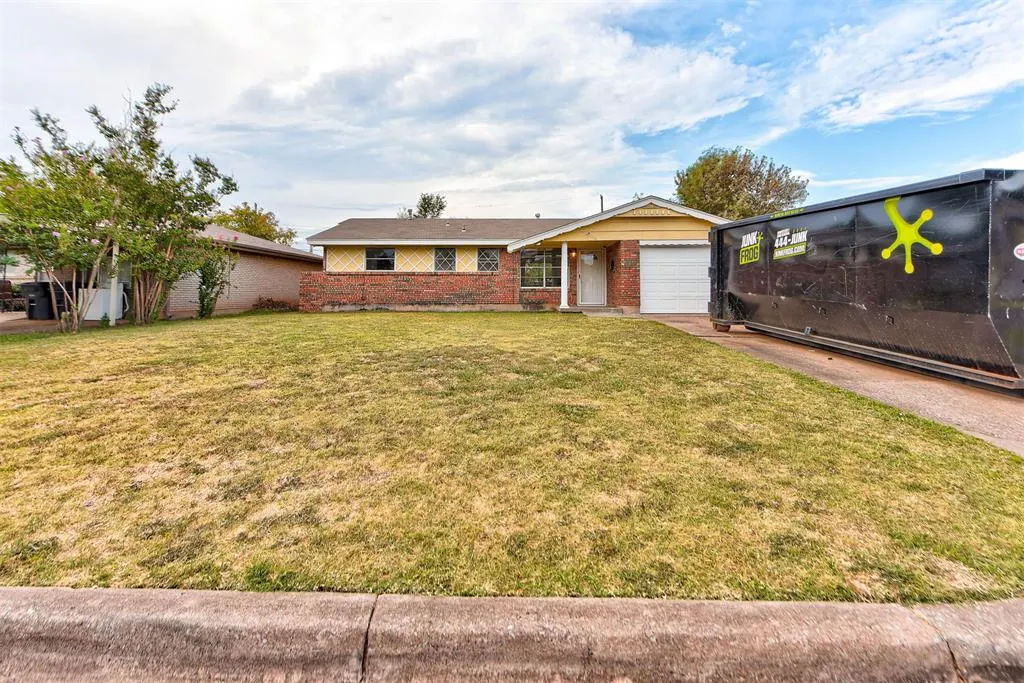 Front exterior — 744 NW 1st Street, Moore, OK 73160
