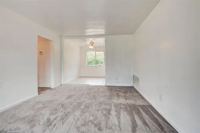 Photo 5 — 744 NW 1st Street, Moore, OK 73160