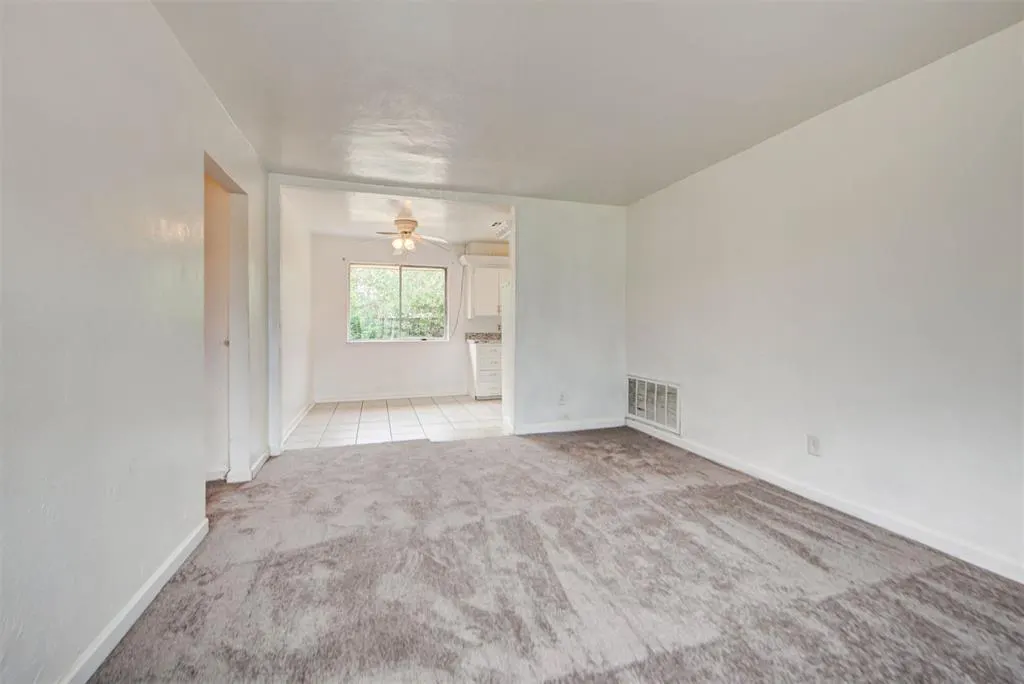 Photo 6 — 744 NW 1st Street, Moore, OK 73160