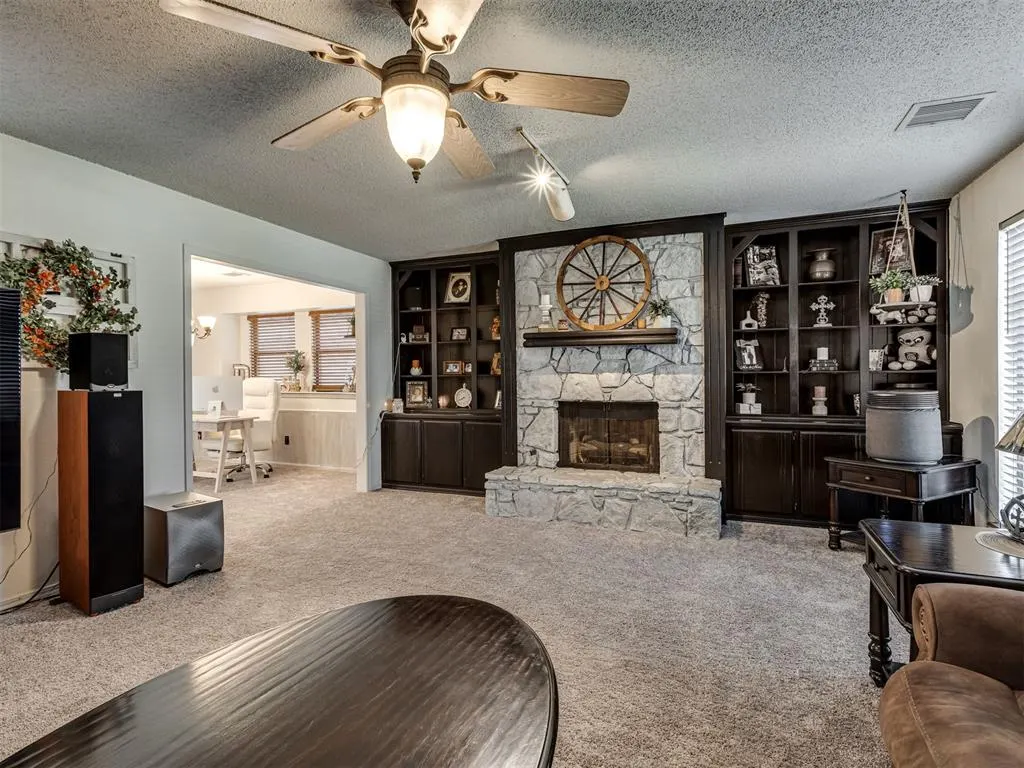 Photo 9 — 748 Westglen Drive, Yukon, OK 73099