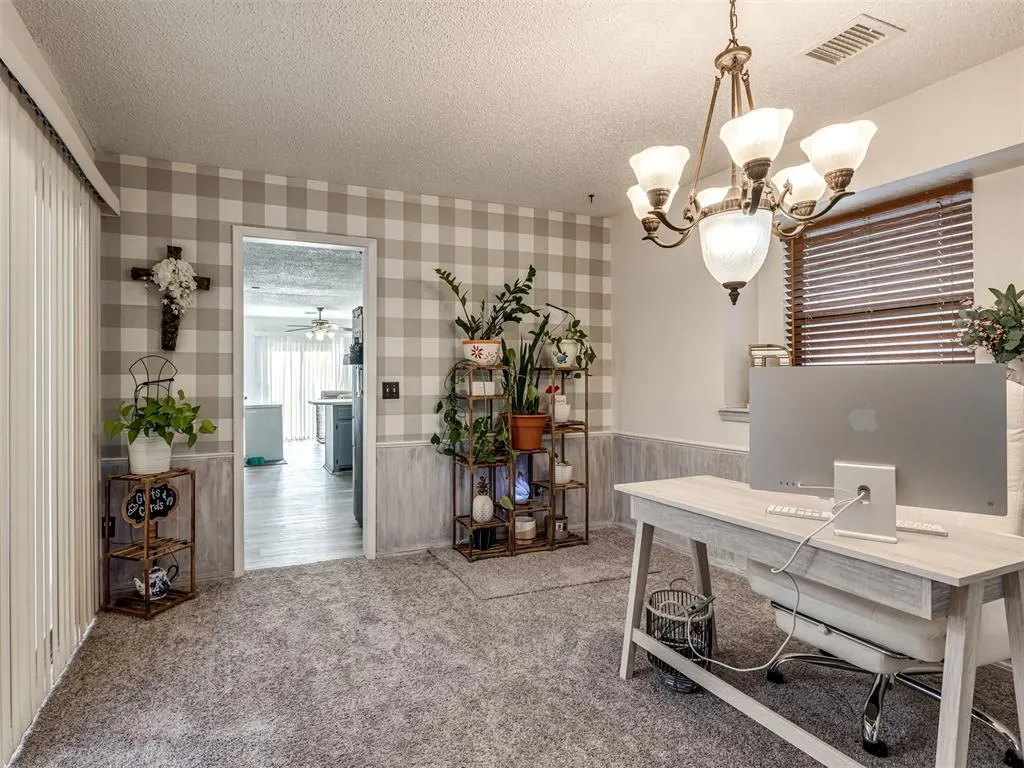 Photo 10 — 748 Westglen Drive, Yukon, OK 73099