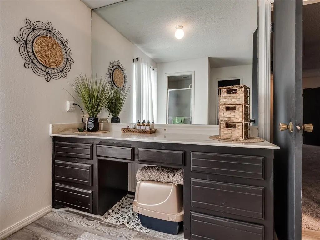 Photo 19 — 748 Westglen Drive, Yukon, OK 73099