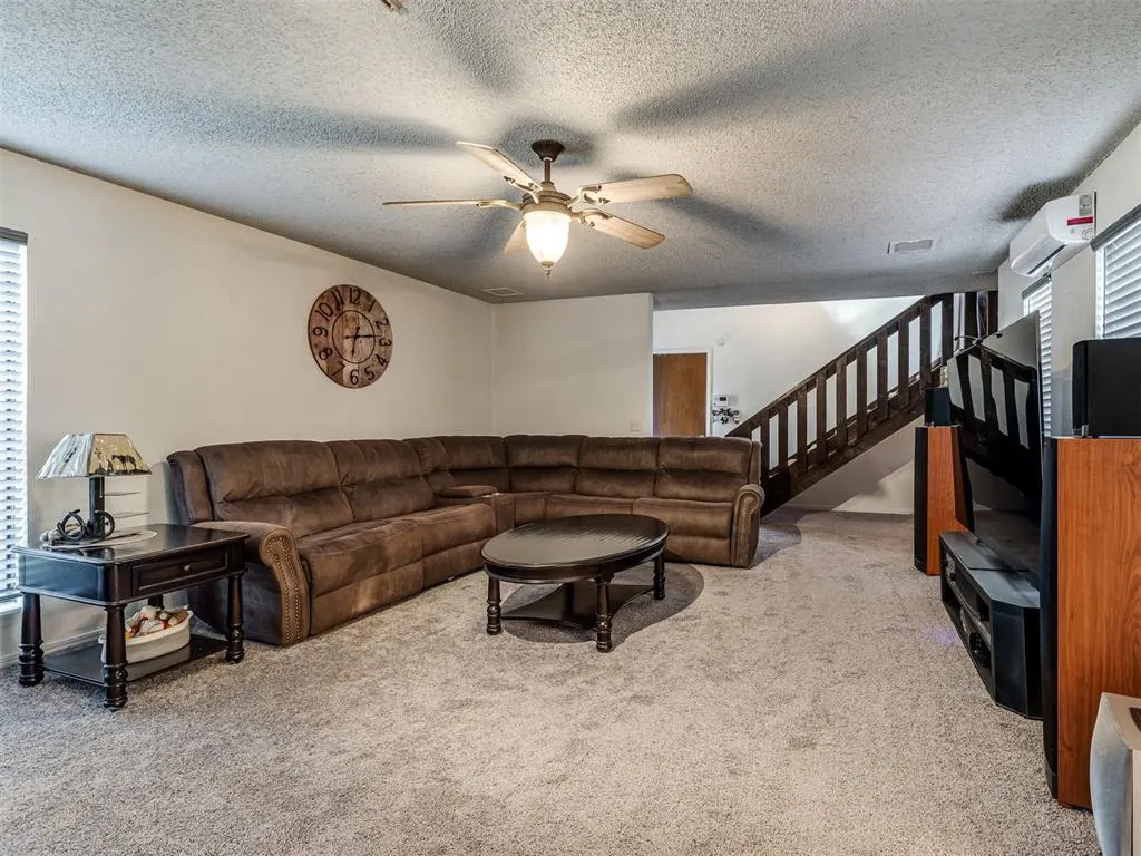 Photo 36 — 748 Westglen Drive, Yukon, OK 73099