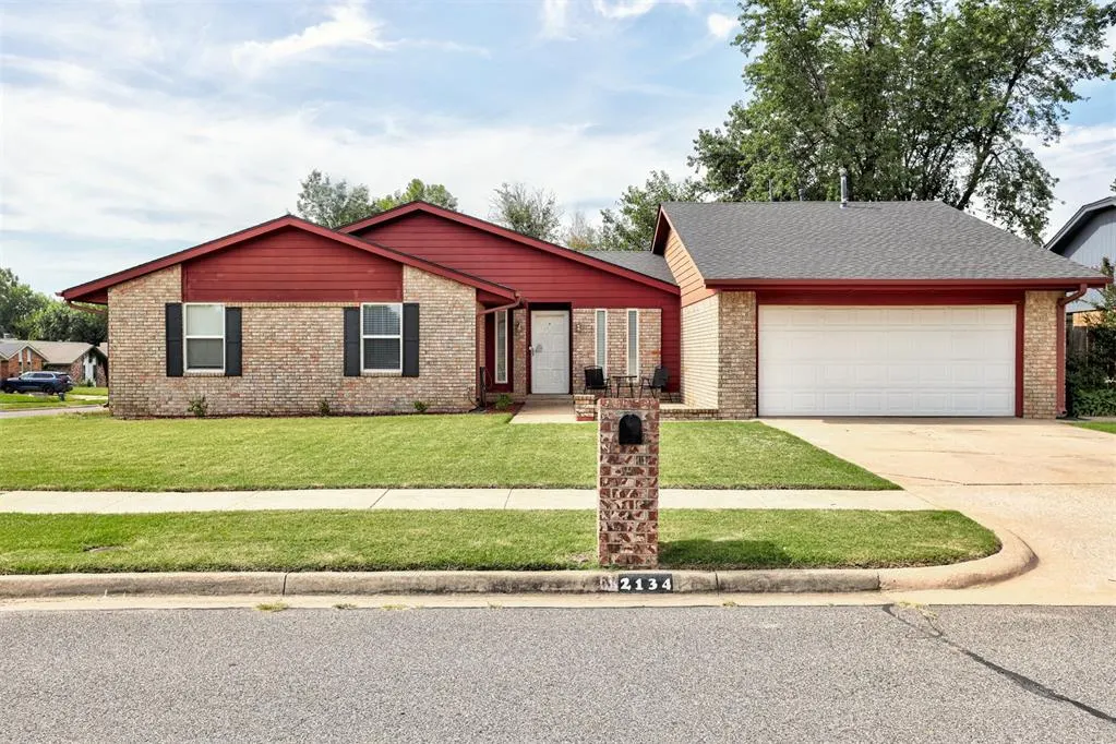 Front exterior — 2134 Jazzman Drive, Norman, OK 73071