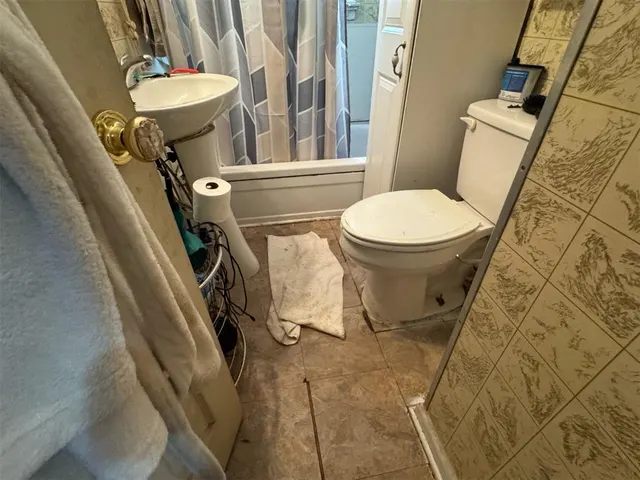 Photo 5 — 815 W Park Street, Tecumseh, OK 74873