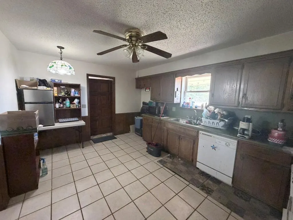 Photo 7 — 2501 Manor Road, Yukon, OK 73099