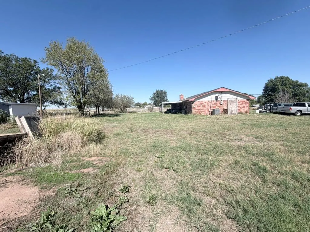 Photo 17 — 2501 Manor Road, Yukon, OK 73099