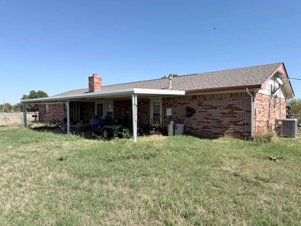 Photo 18 — 2501 Manor Road, Yukon, OK 73099
