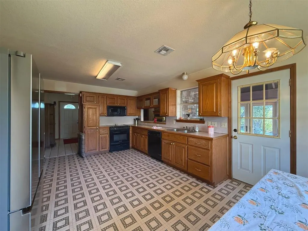 Photo 10 — 2012 N Allied Road, Stroud, OK 74079