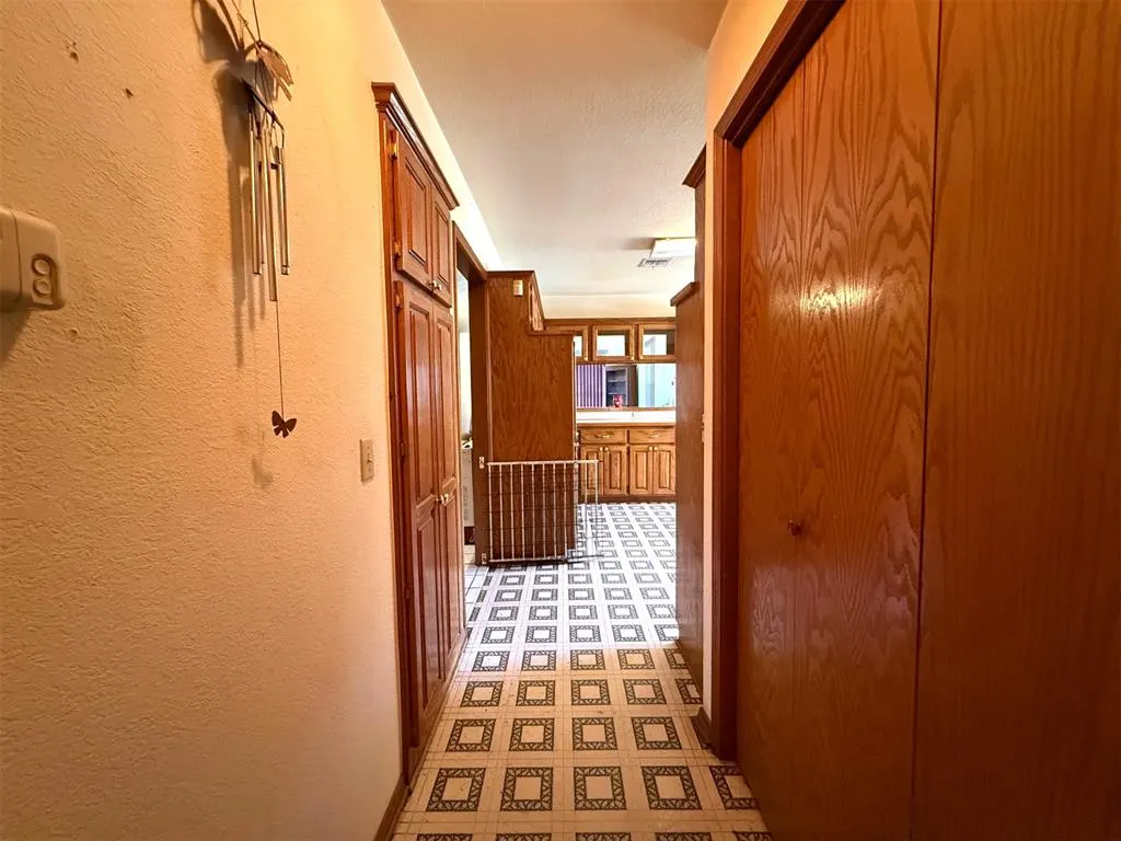 Photo 12 — 2012 N Allied Road, Stroud, OK 74079