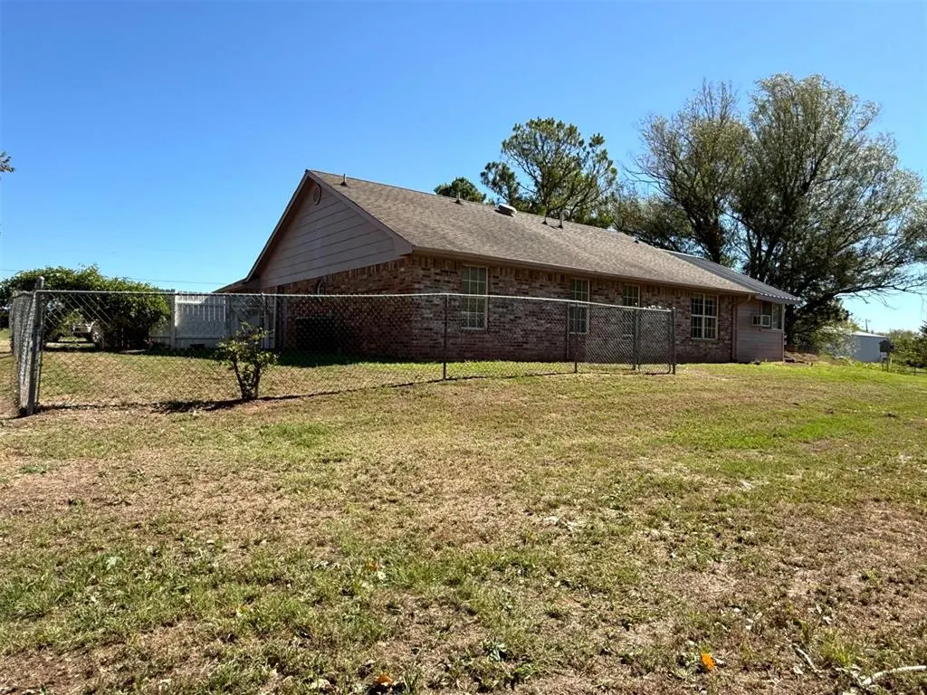 Photo 16 — 2012 N Allied Road, Stroud, OK 74079