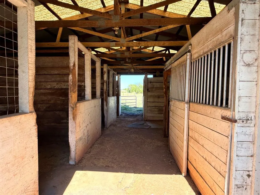 Photo 18 — 2012 N Allied Road, Stroud, OK 74079
