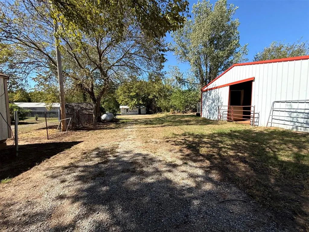 Photo 20 — 2012 N Allied Road, Stroud, OK 74079