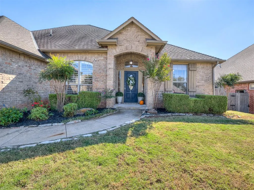 Photo 3 — 1816 Apache Trail, Edmond, OK 73003