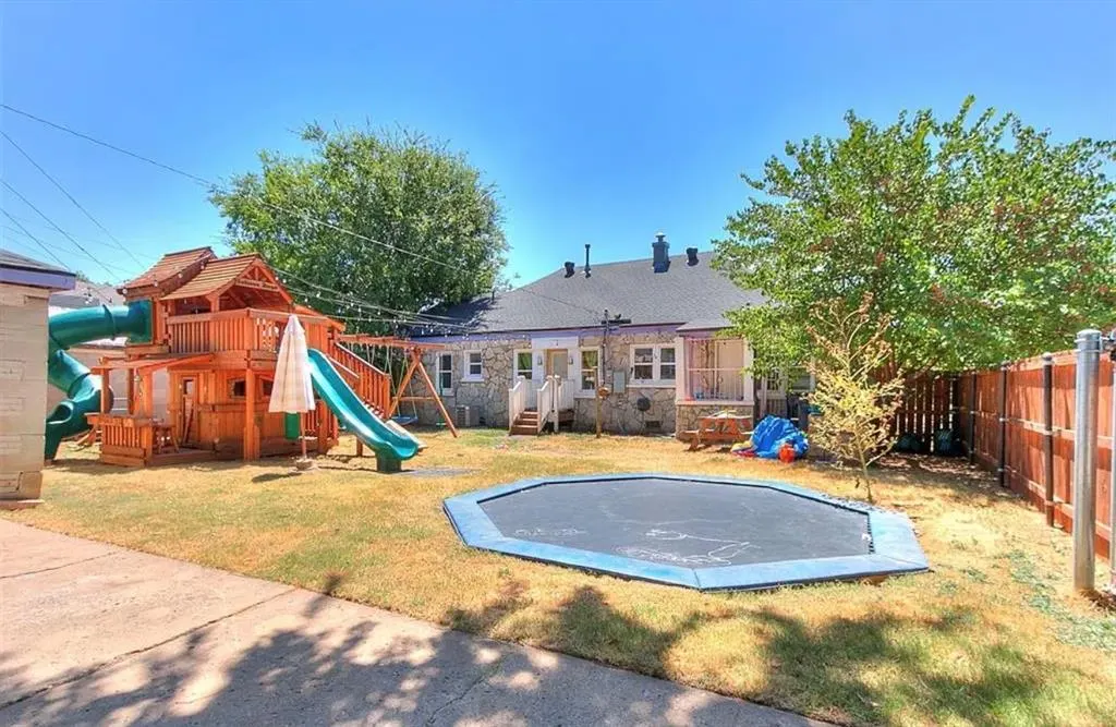 Photo 19 — 1719 NW 12th Street, Oklahoma City, OK 73106