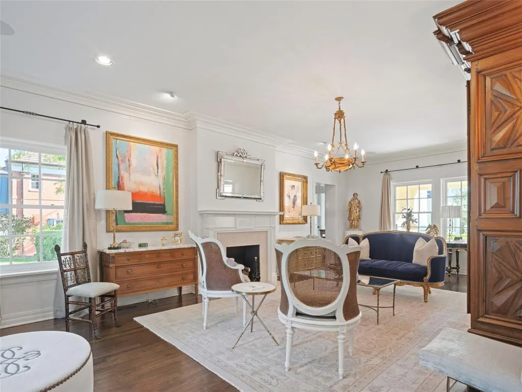 Photo 13 — 6803 Avondale Drive, Nichols Hills, OK 73116