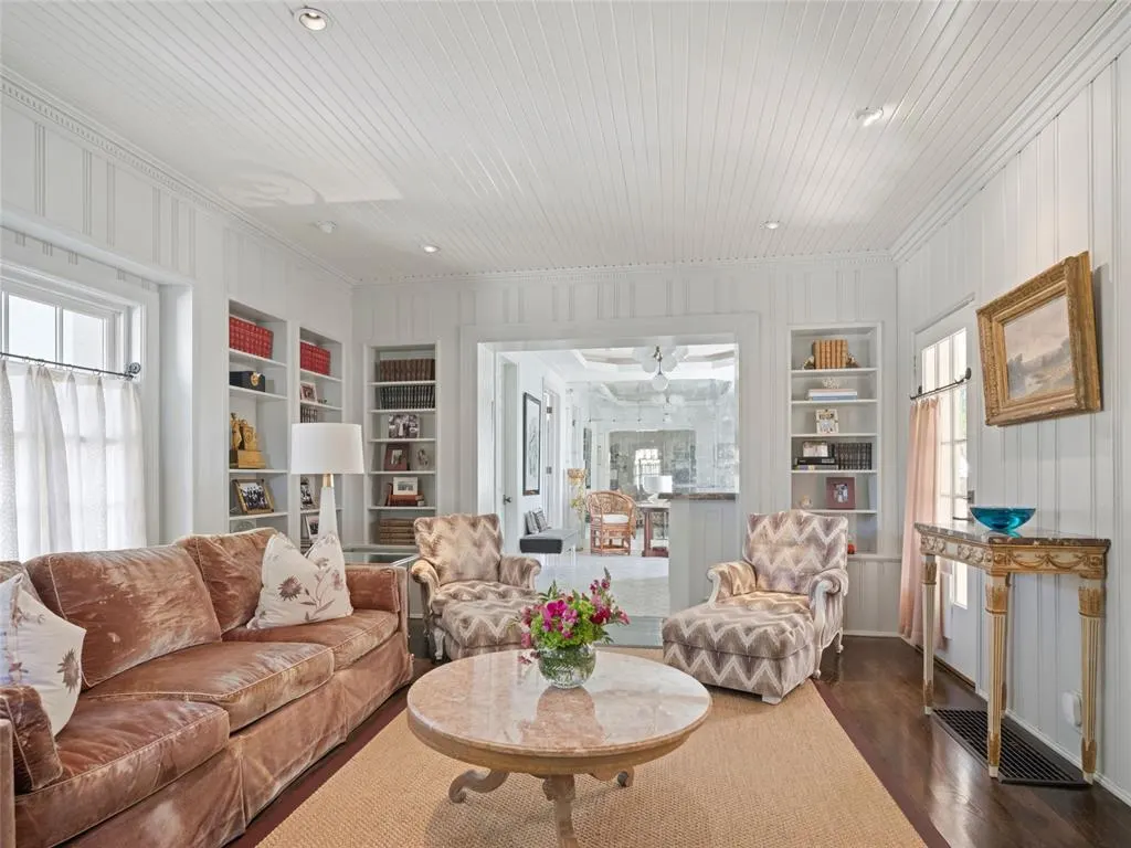 Photo 14 — 6803 Avondale Drive, Nichols Hills, OK 73116