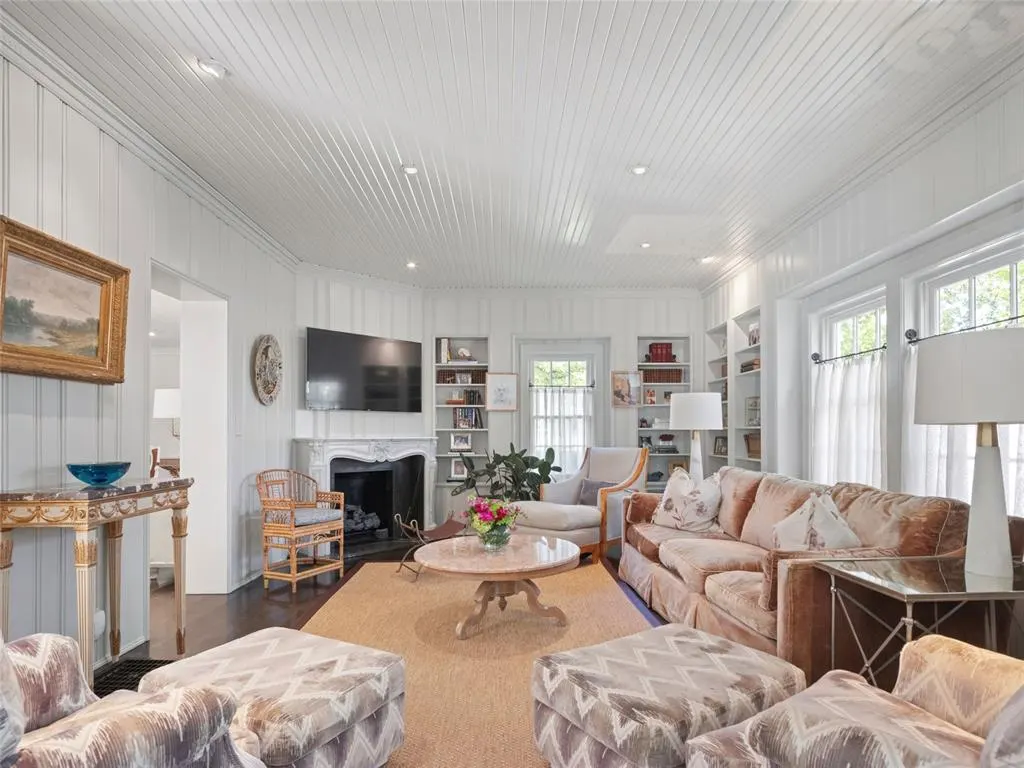 Photo 15 — 6803 Avondale Drive, Nichols Hills, OK 73116