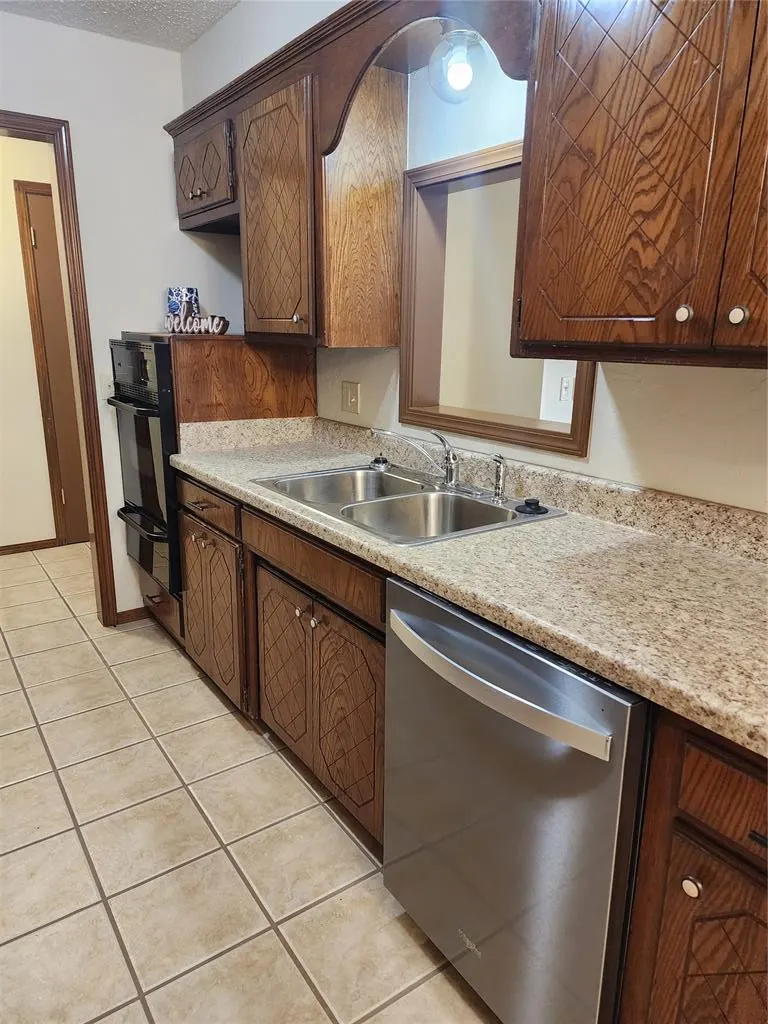 Photo 8 — 2605 N Donald Avenue, Oklahoma City, OK 73127