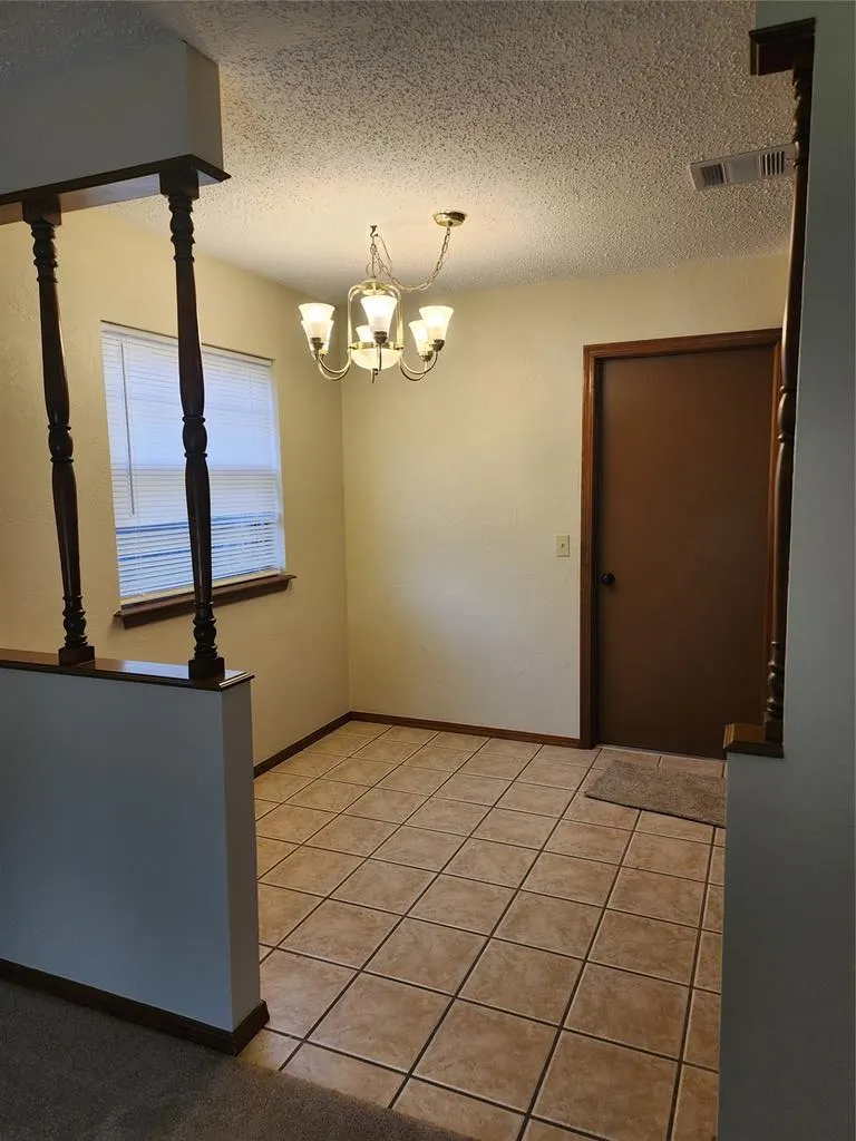 Photo 9 — 2605 N Donald Avenue, Oklahoma City, OK 73127