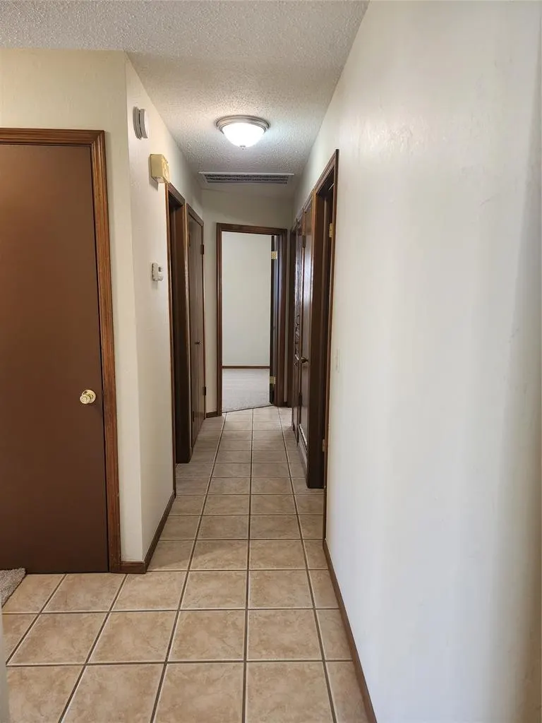 Photo 13 — 2605 N Donald Avenue, Oklahoma City, OK 73127