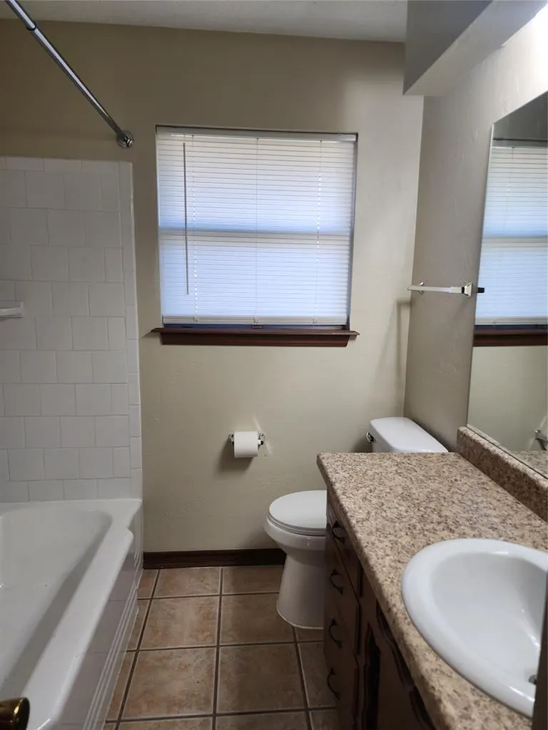 Photo 19 — 2605 N Donald Avenue, Oklahoma City, OK 73127