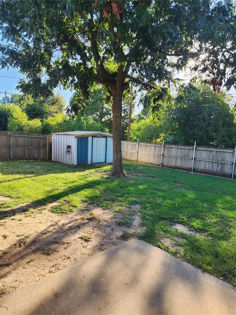 Photo 21 — 2605 N Donald Avenue, Oklahoma City, OK 73127