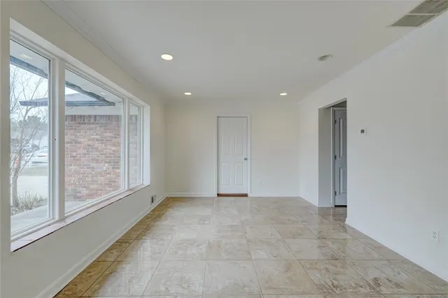 Photo 2 — 1501 Carlisle Court, Oklahoma City, OK 73120